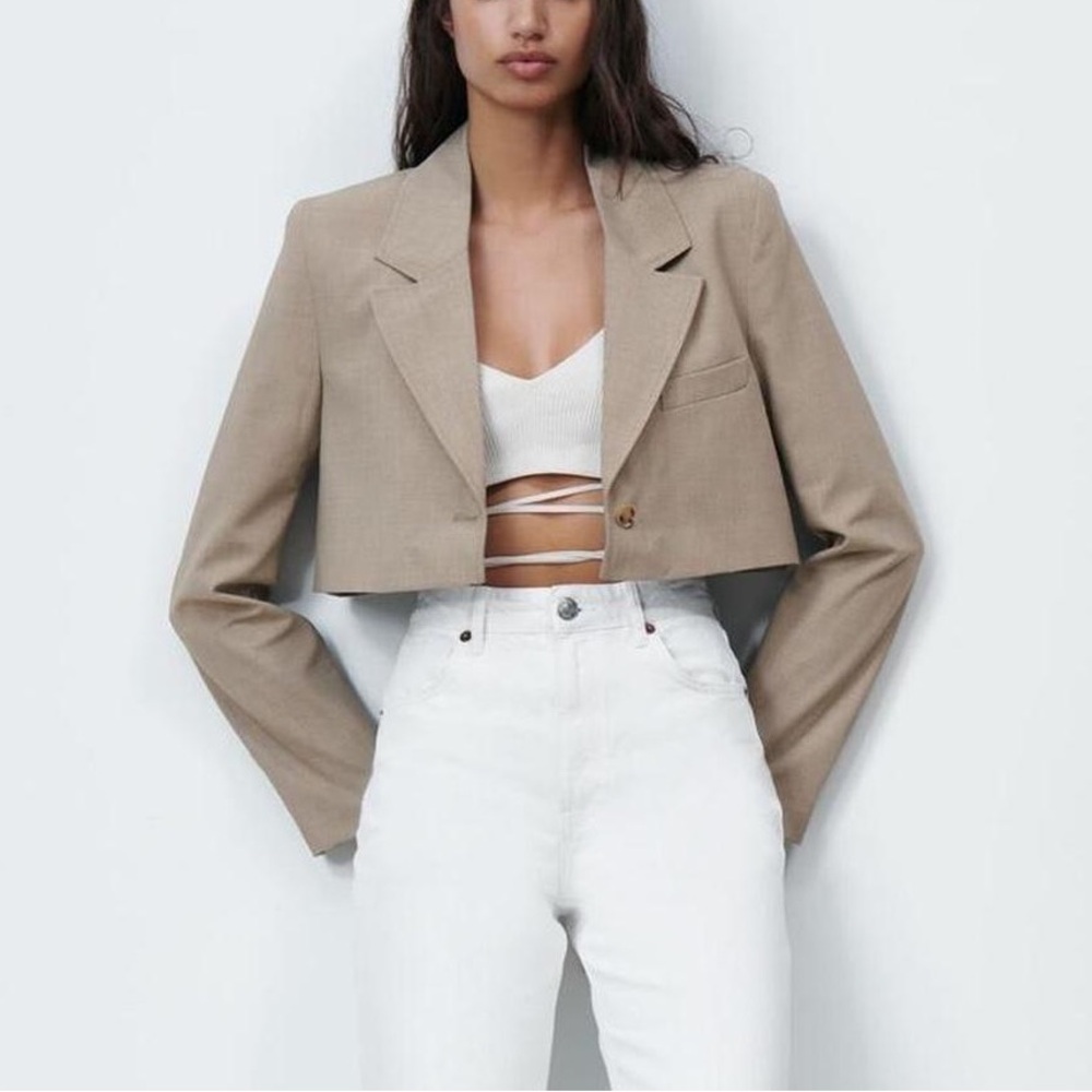 Cropped Blazer